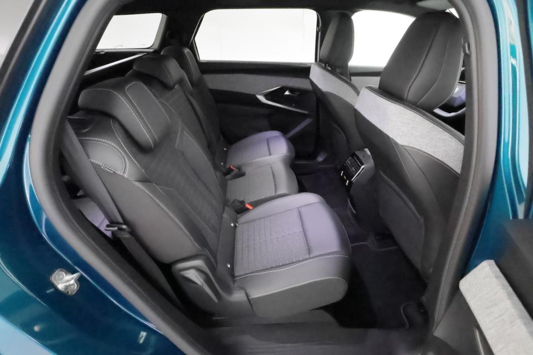 PEUGEOT 5008 2024