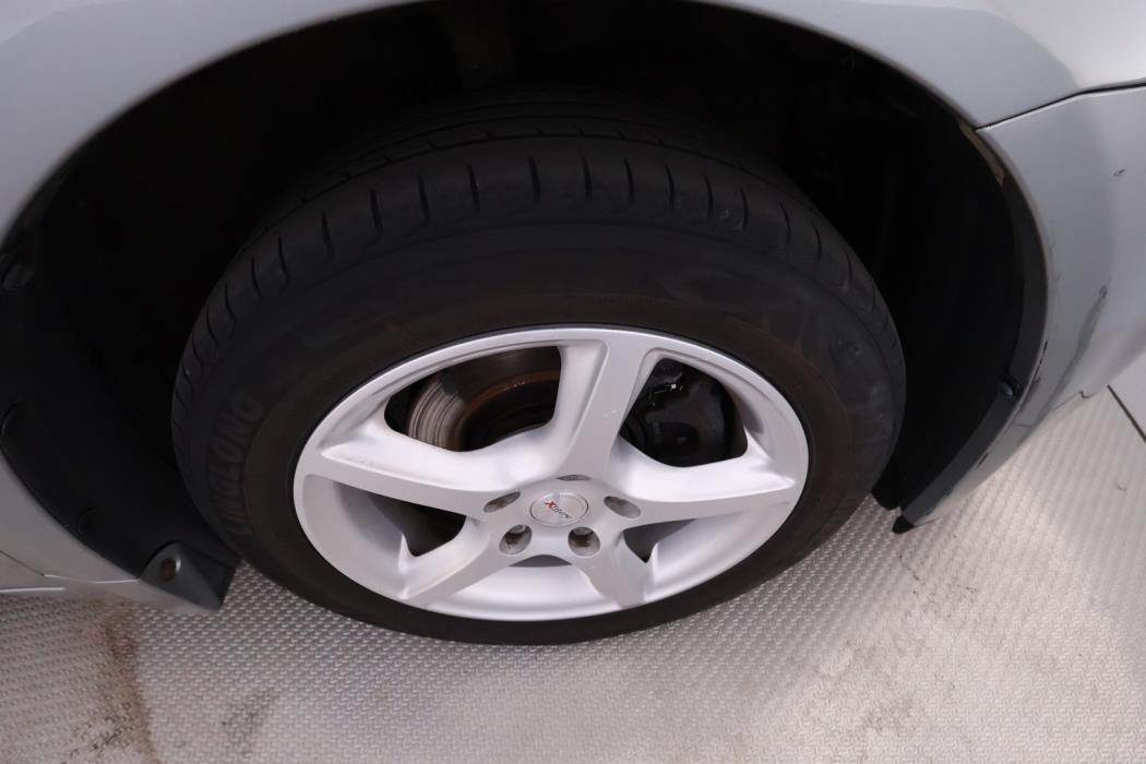 TOYOTA Avensis 2010