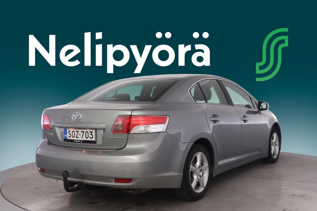 TOYOTA Avensis 2010