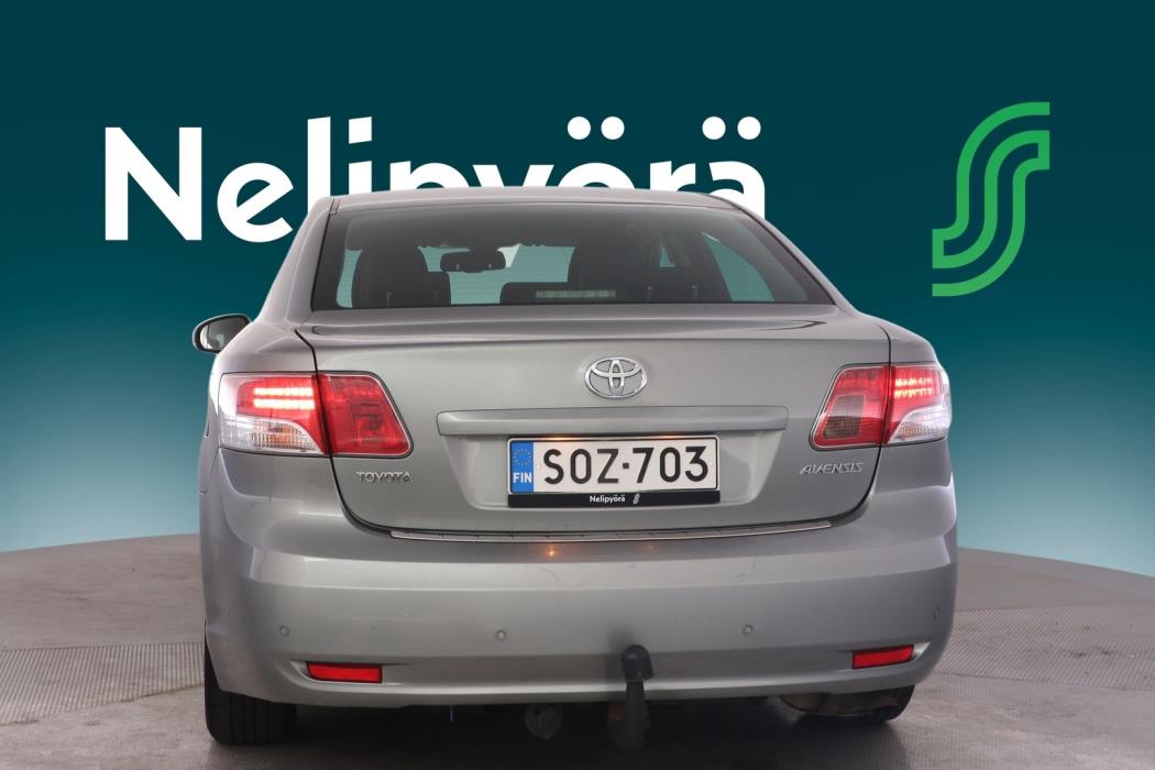 TOYOTA Avensis 2010