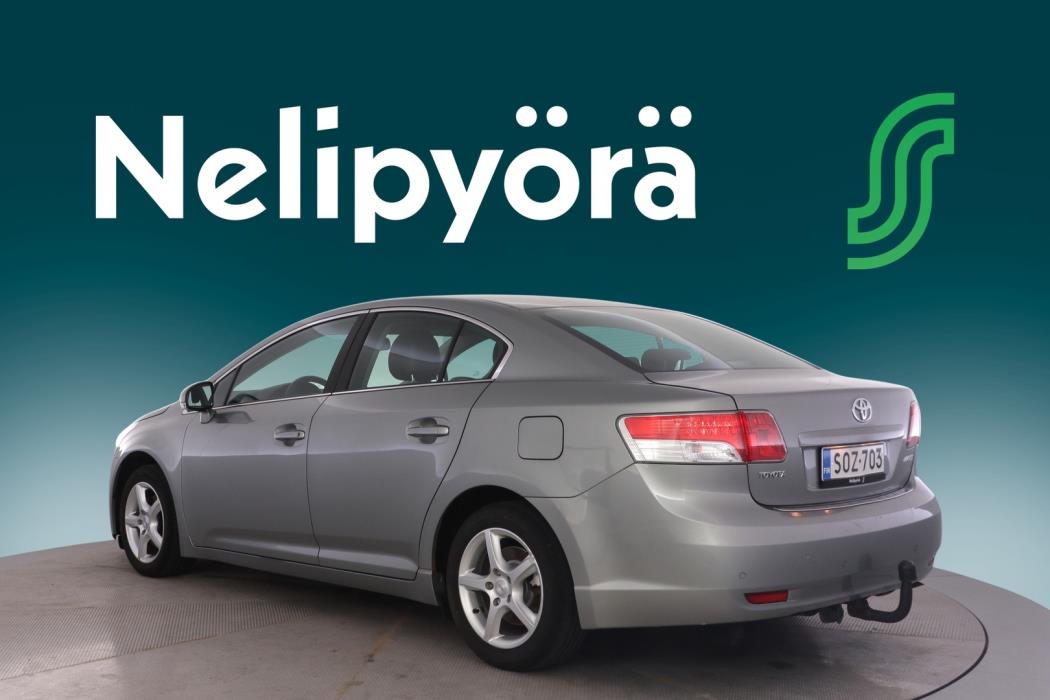 TOYOTA Avensis 2010