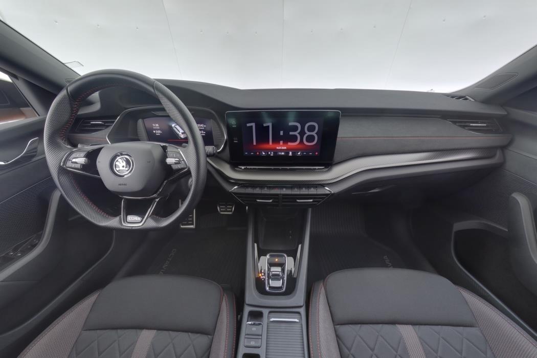 SKODA Octavia 2024