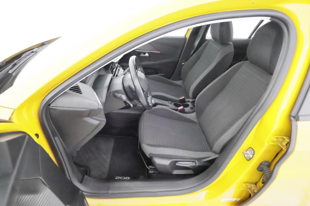 PEUGEOT 208 2020