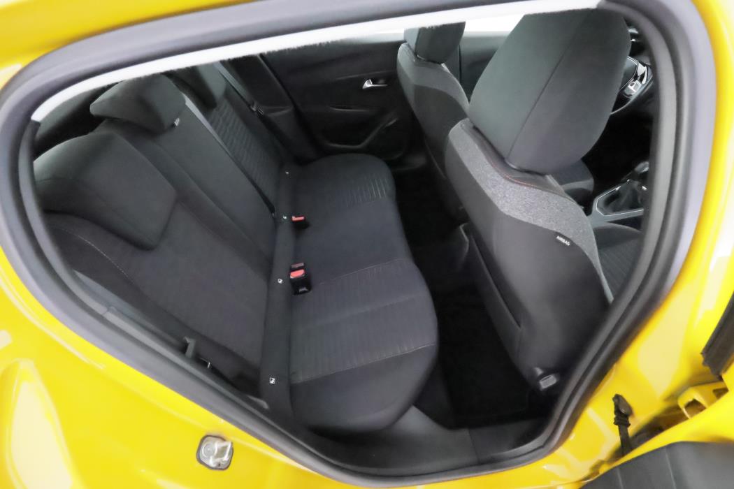 PEUGEOT 208 2020