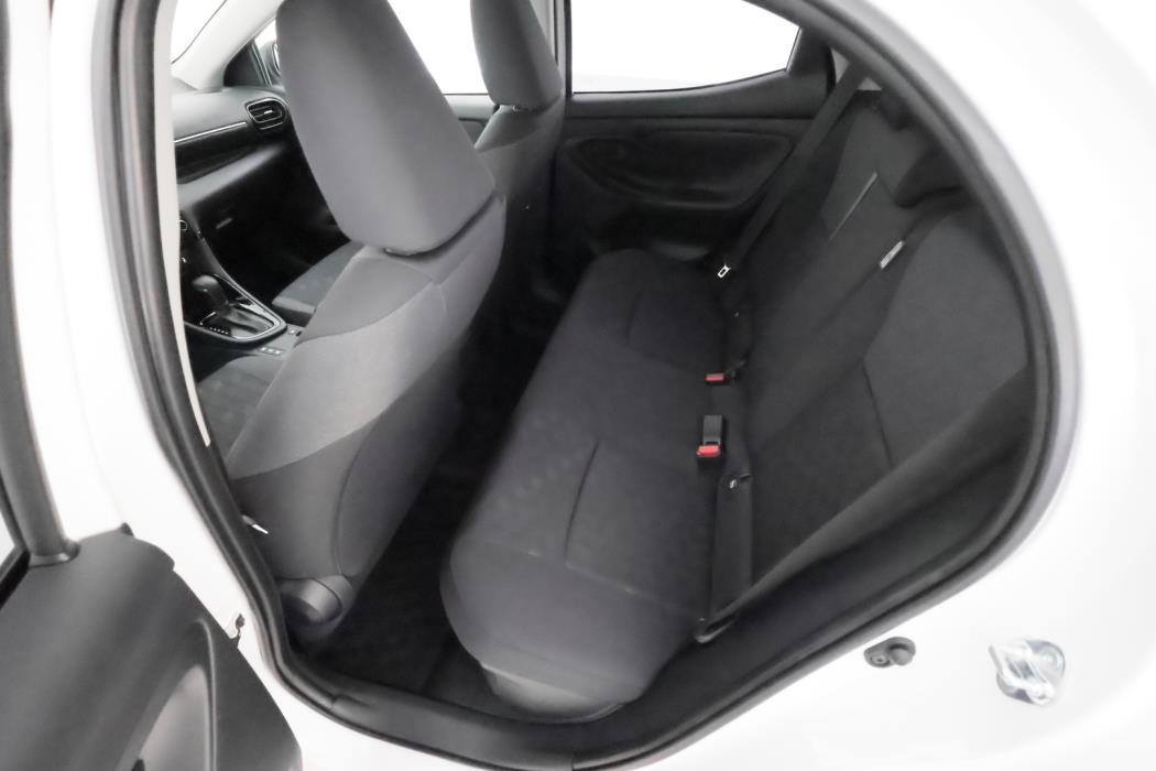 TOYOTA YARIS 2025