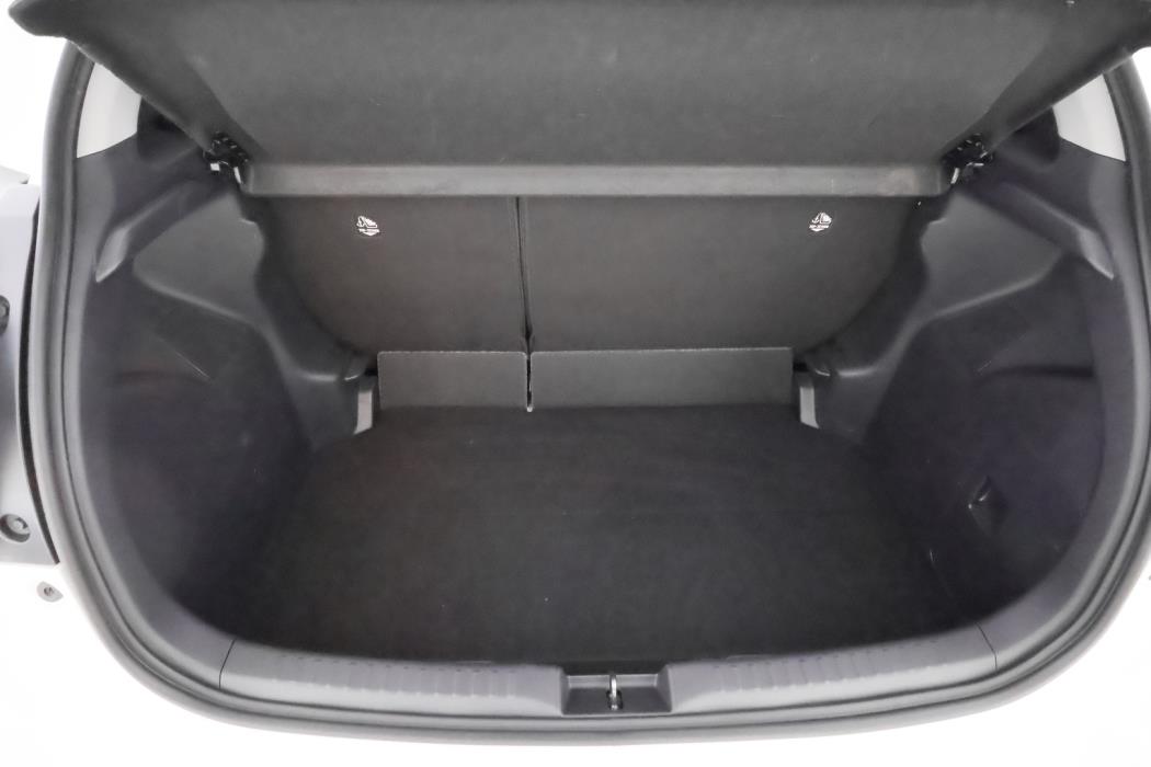 TOYOTA YARIS 2025