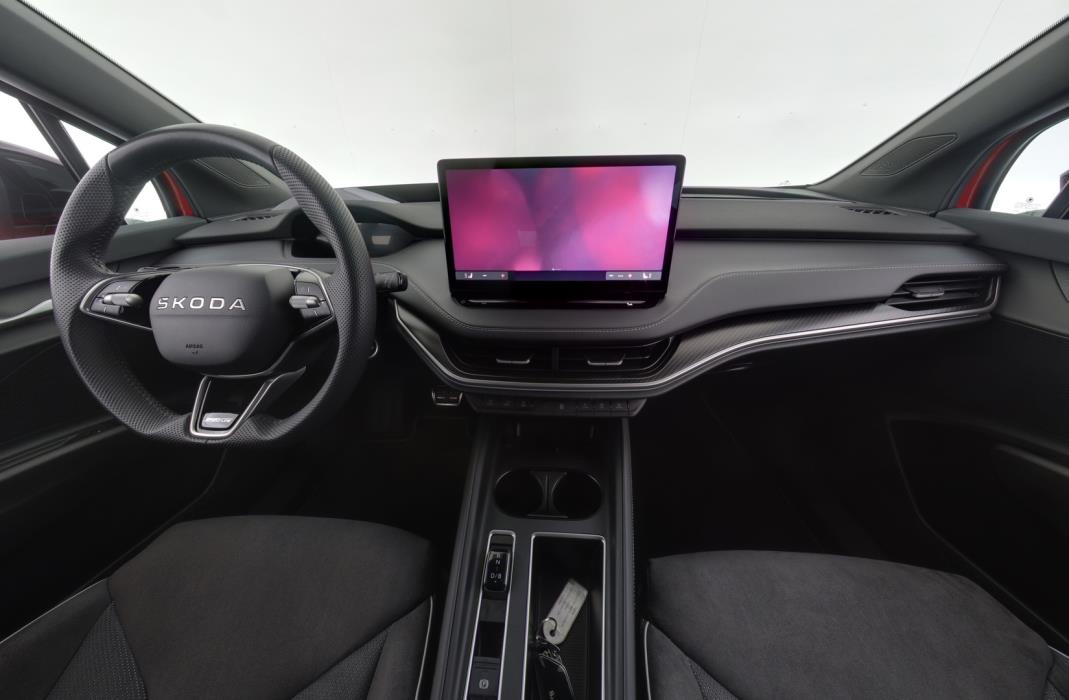 SKODA Enyaq 2025