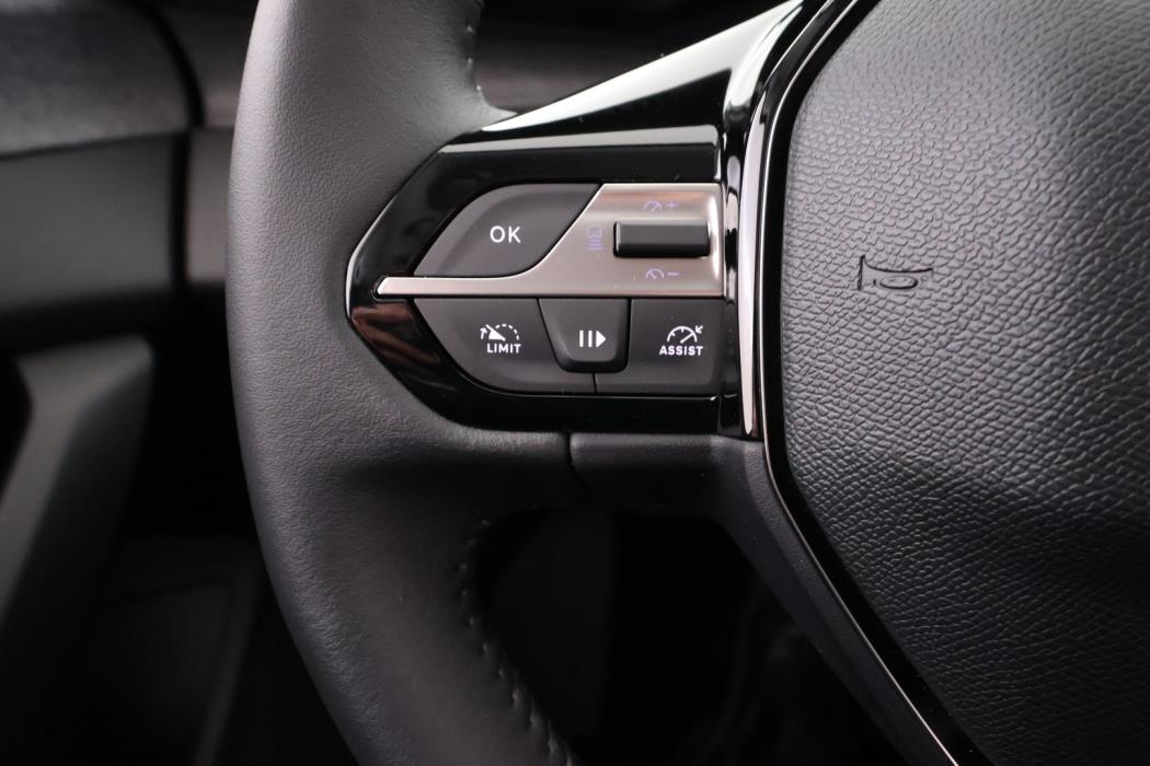 PEUGEOT 408 2026