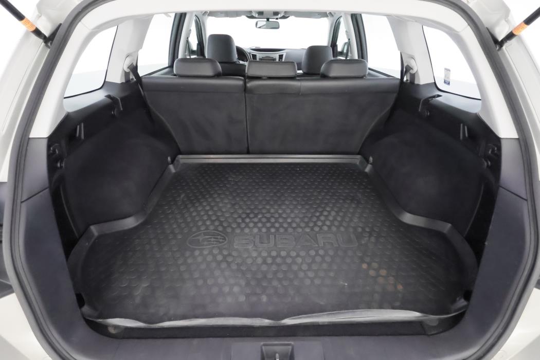 SUBARU Outback 2010