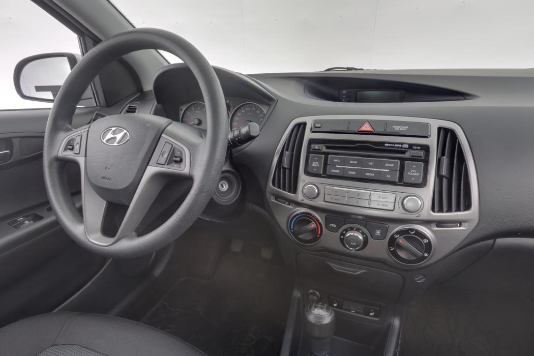 HYUNDAI i20 5d 2013