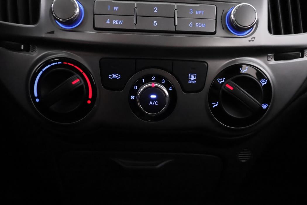 HYUNDAI i20 5d 2013