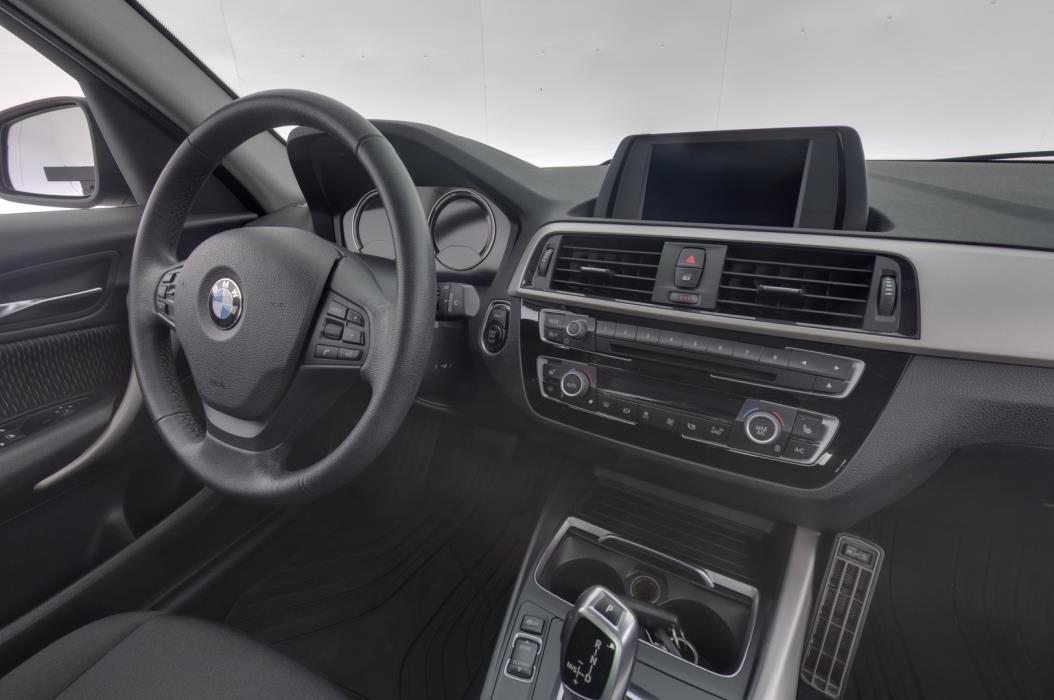 BMW 118 2018