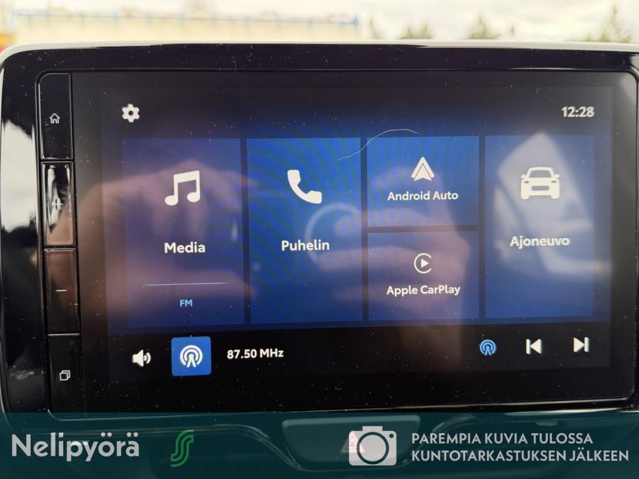 TOYOTA Yaris Cross 2025