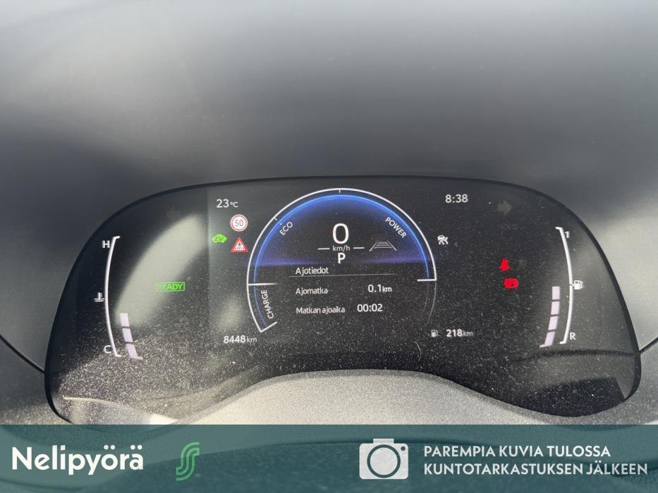 TOYOTA Yaris Cross 2025