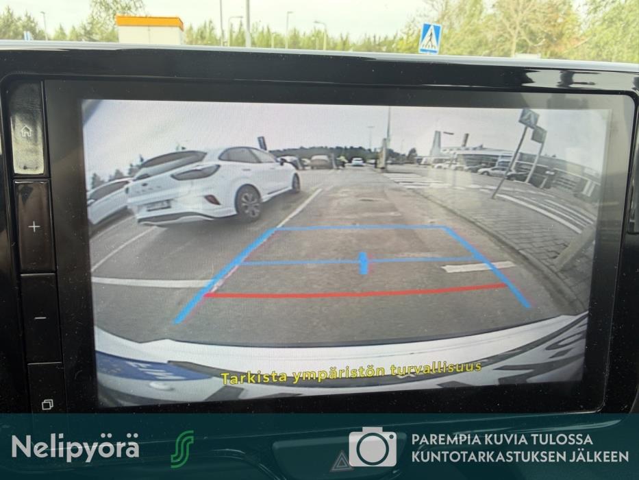 TOYOTA Yaris Cross 2025