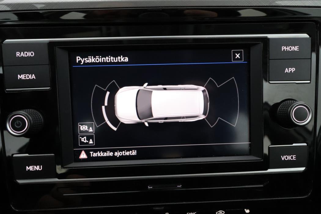 VOLKSWAGEN Passat 2022