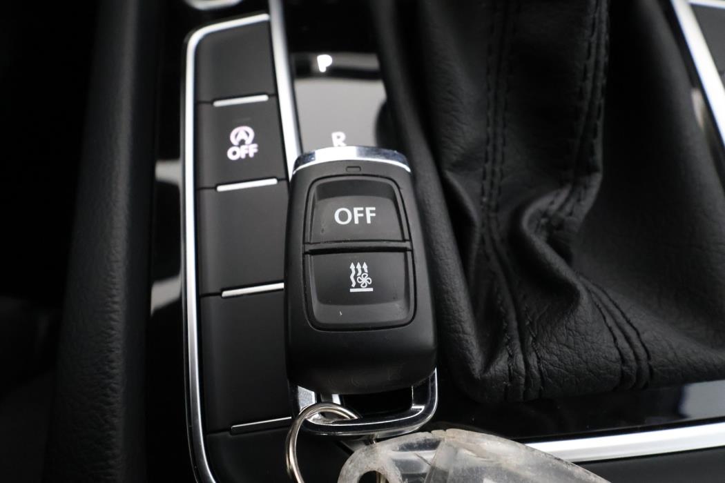 VOLKSWAGEN Passat 2022