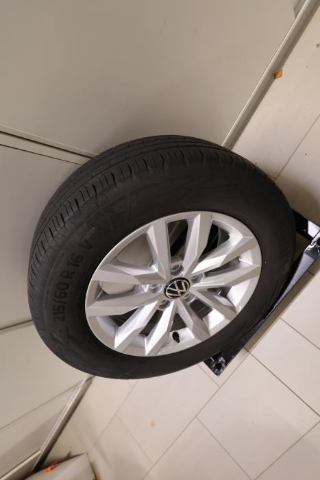 VOLKSWAGEN Passat 2022