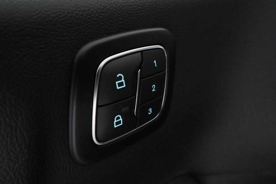 FORD Kuga 2026