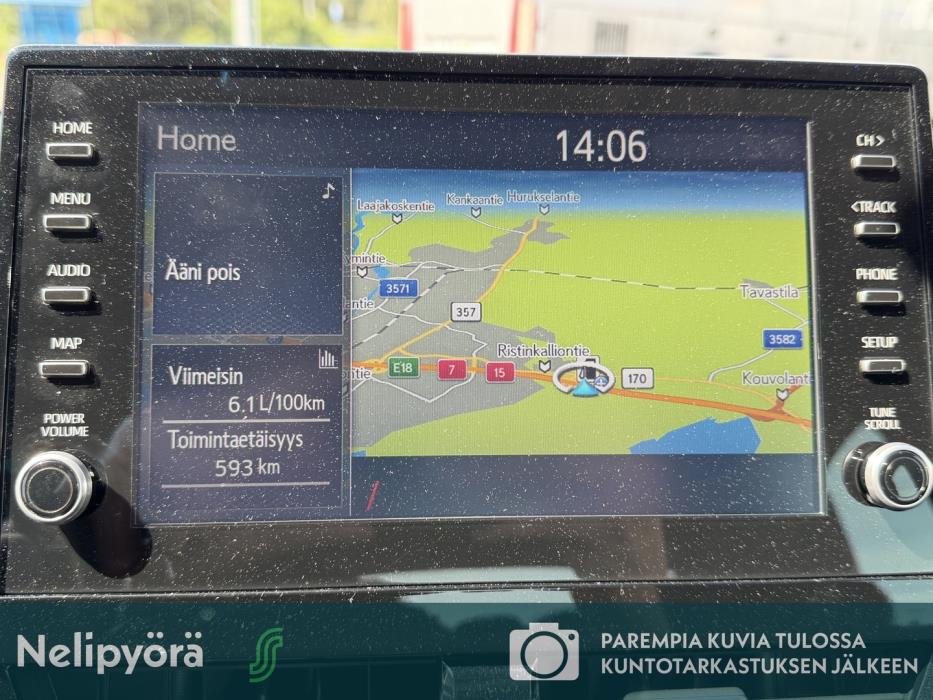 TOYOTA Camry 2024