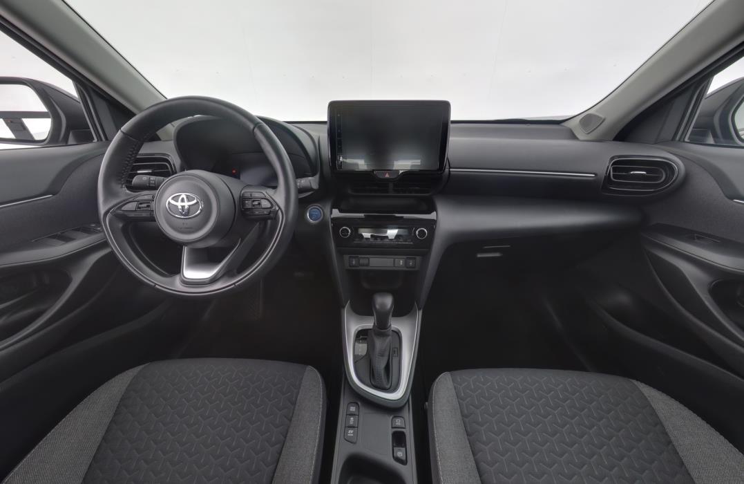 TOYOTA Yaris Cross 2024
