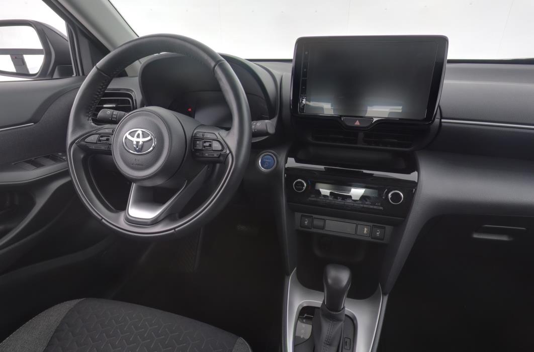 TOYOTA Yaris Cross 2024