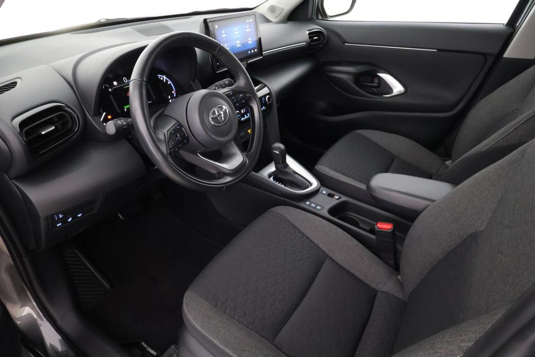 TOYOTA Yaris Cross 2024