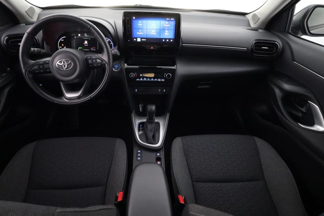 TOYOTA Yaris Cross 2024