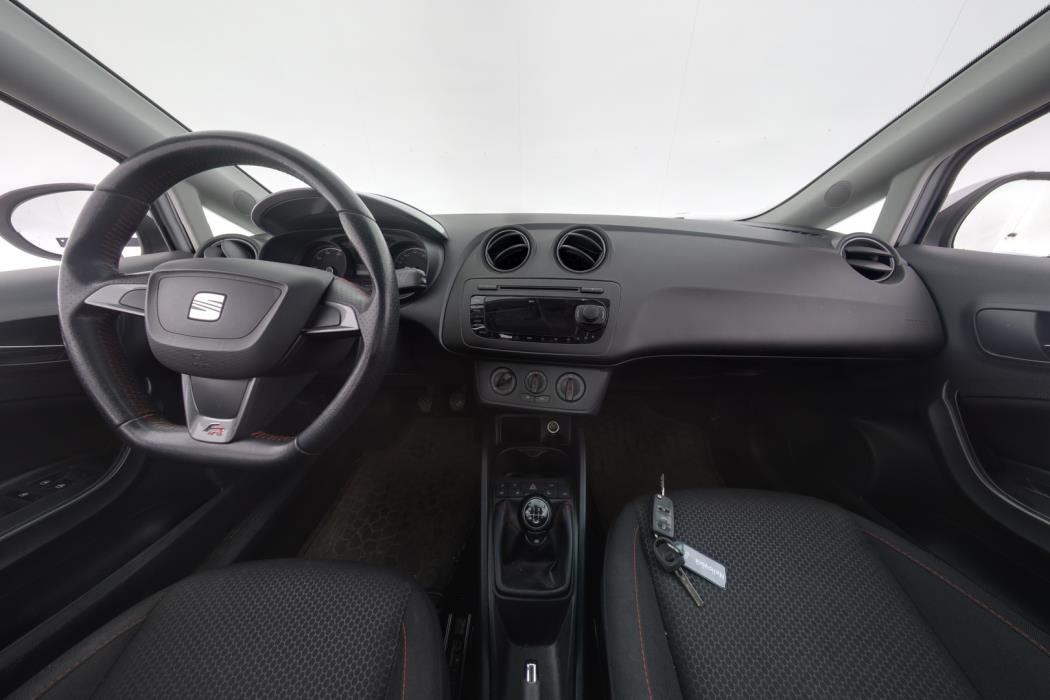 SEAT Ibiza ST 2013