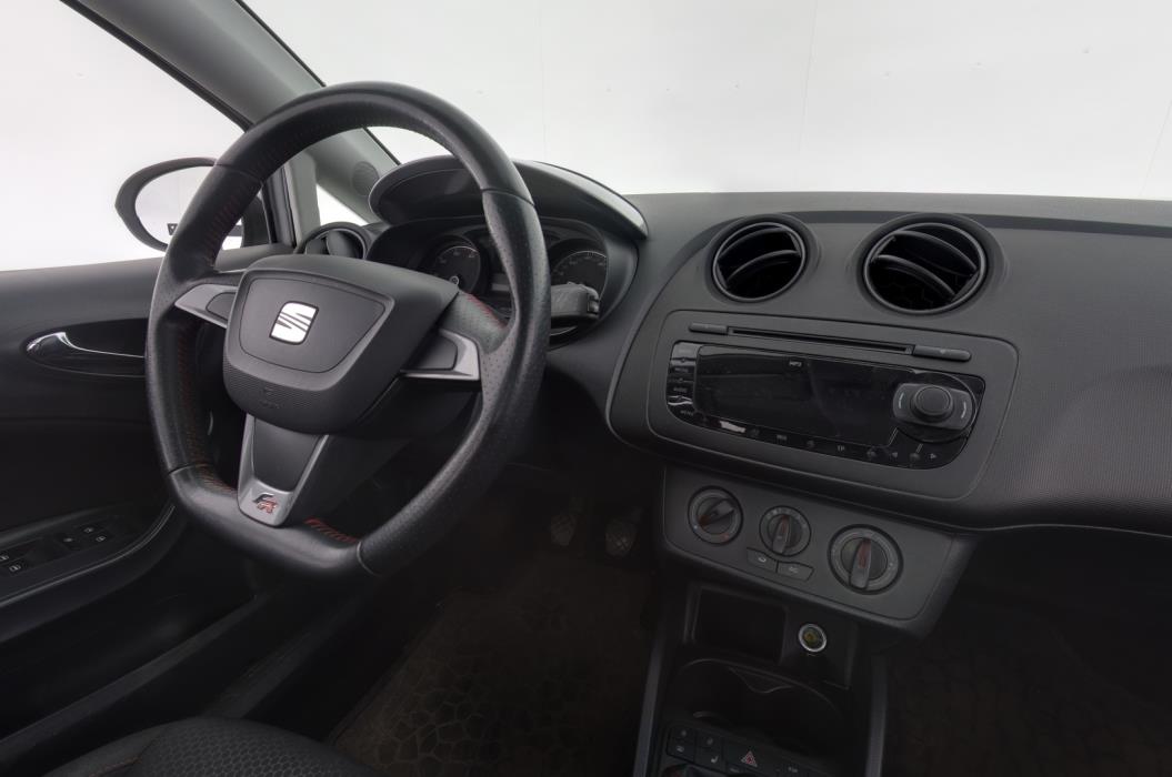 SEAT Ibiza ST 2013