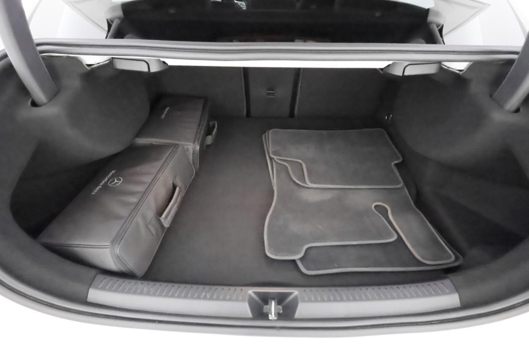 MERCEDES-BENZ A 2022