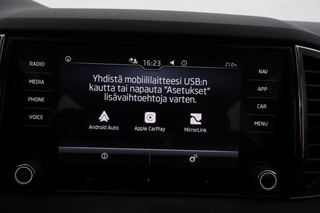 SKODA Karoq 2023