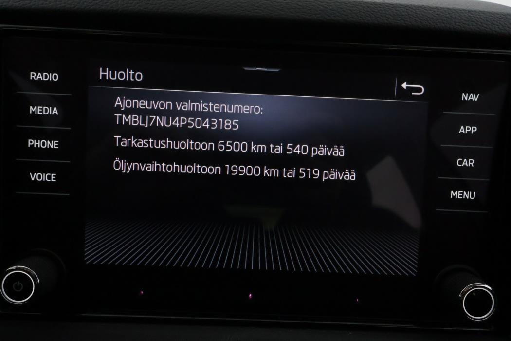 SKODA Karoq 2023