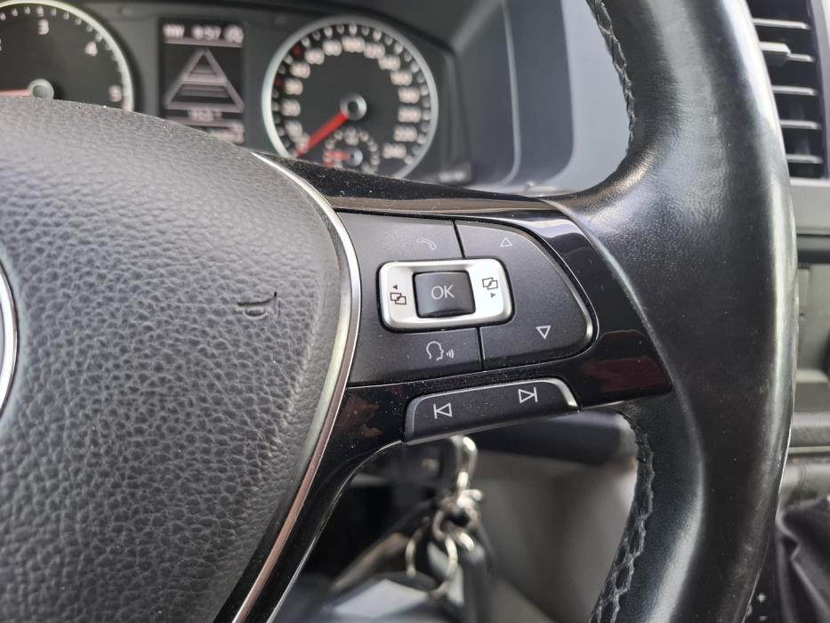 VOLKSWAGEN Transporter 2019