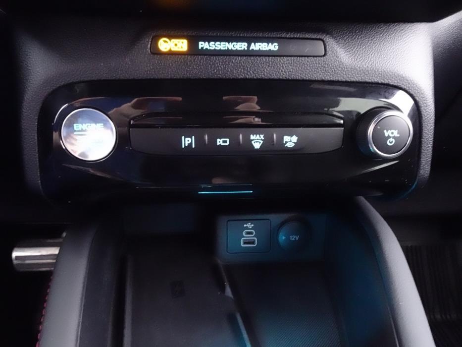 FORD Kuga 2024