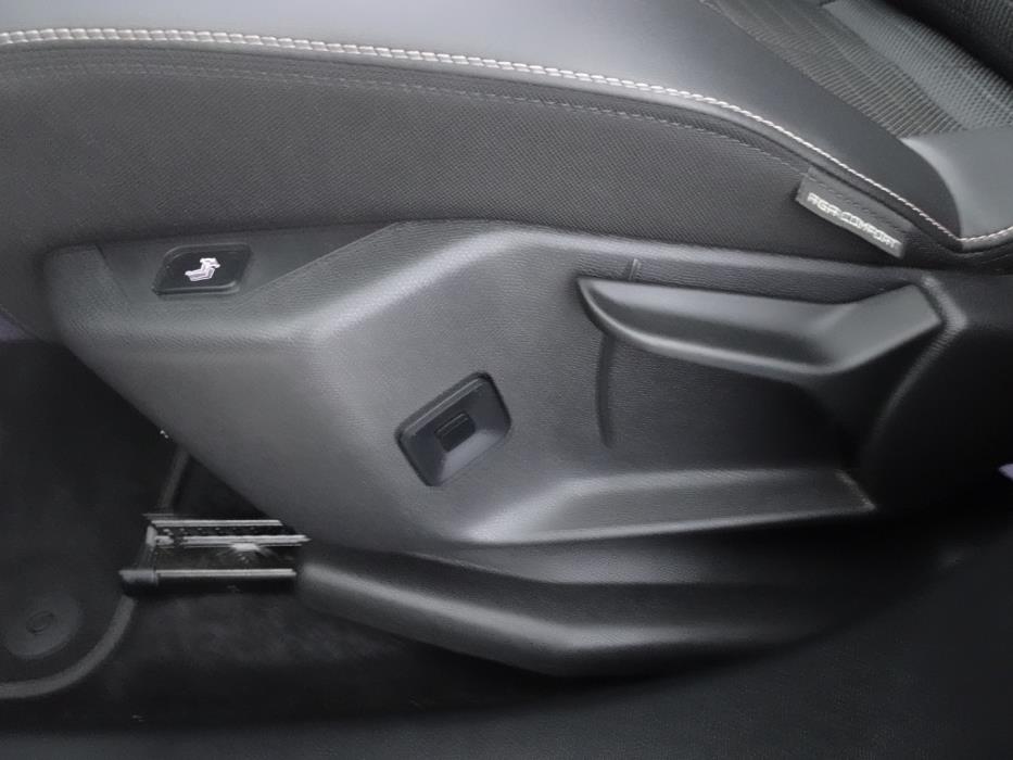 PEUGEOT 3008 2025
