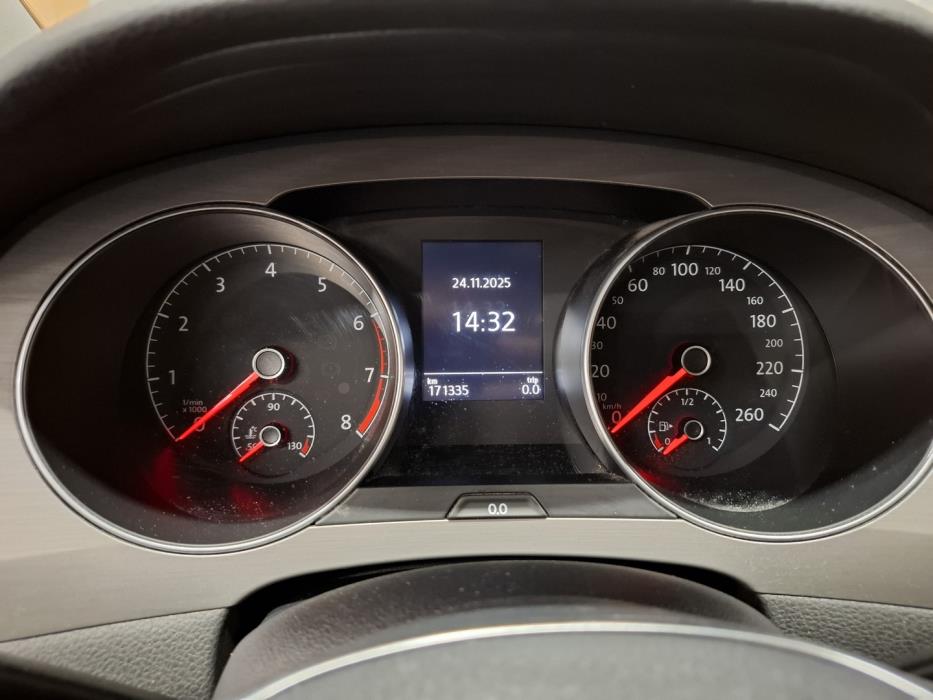 VOLKSWAGEN Golf Sportsvan 2014