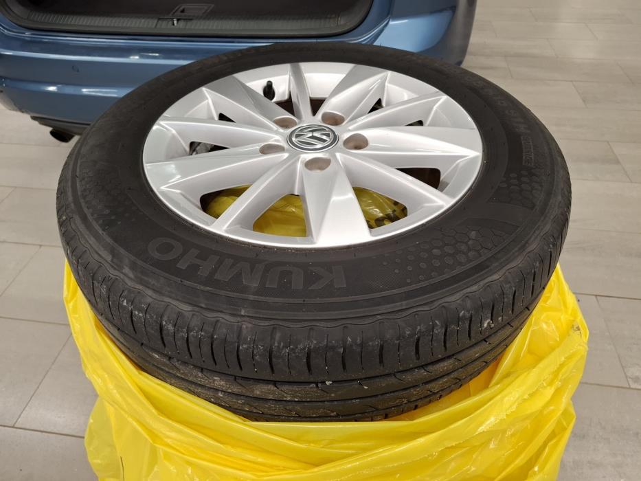 VOLKSWAGEN Golf Sportsvan 2014