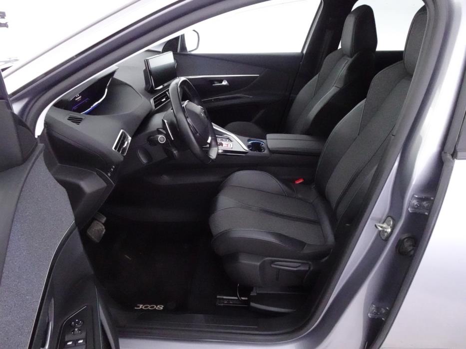 PEUGEOT 3008 2021