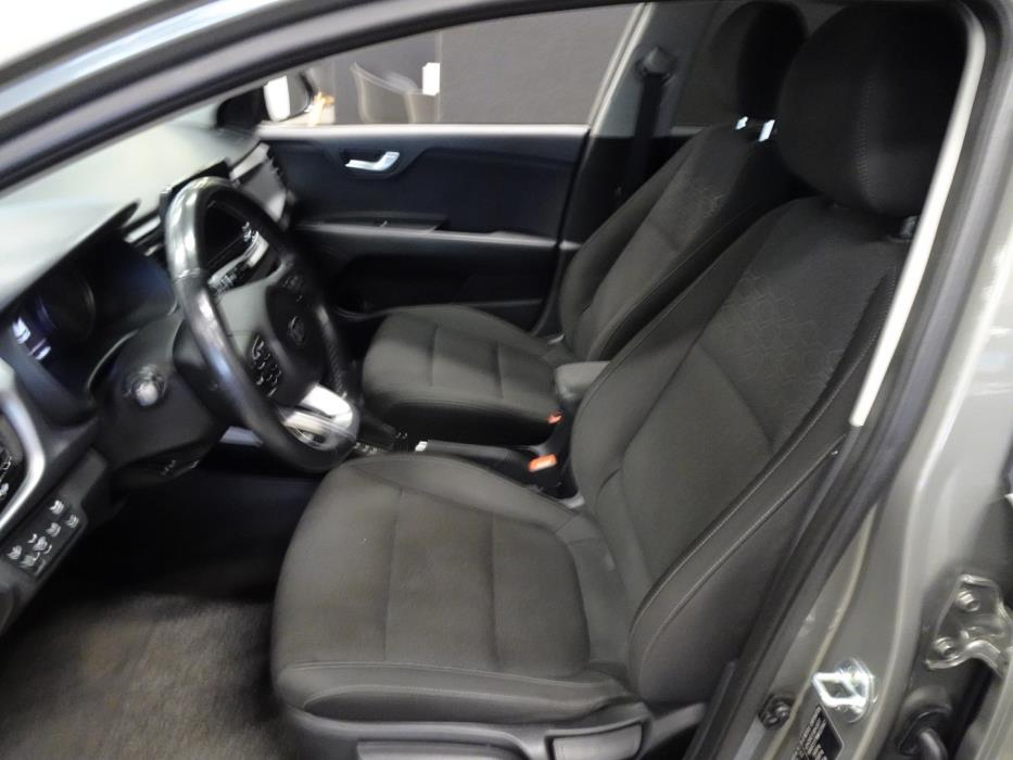 KIA Rio 2021