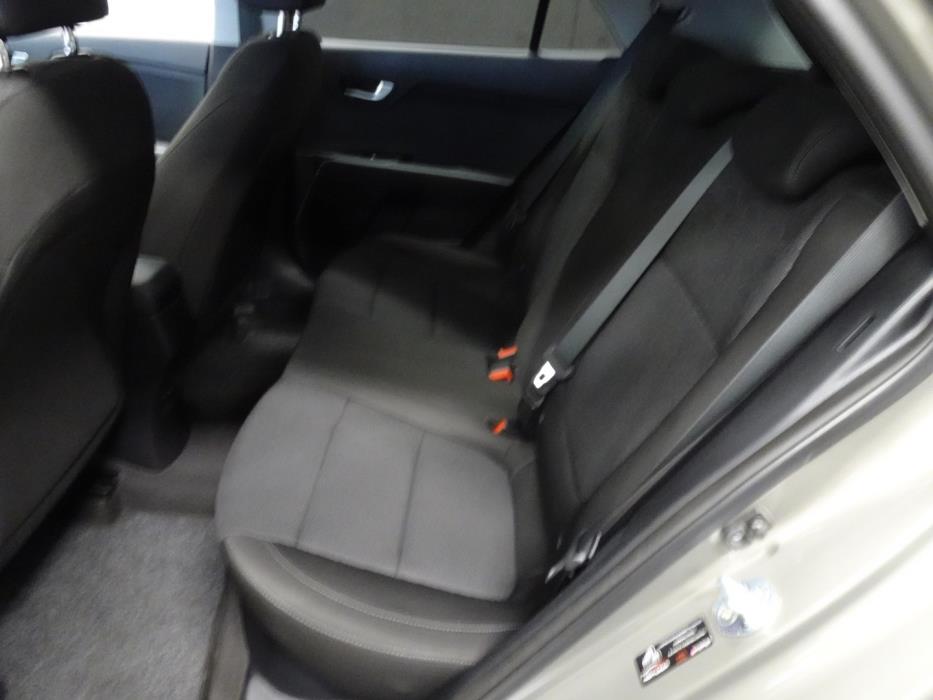 KIA Rio 2021