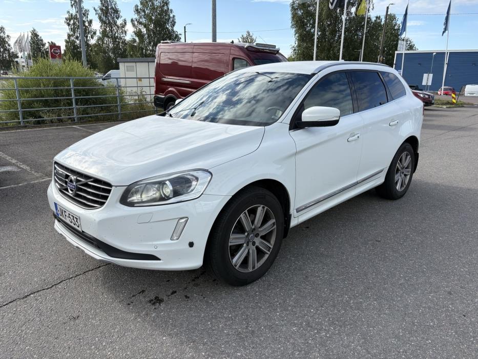 VOLVO XC60 2017