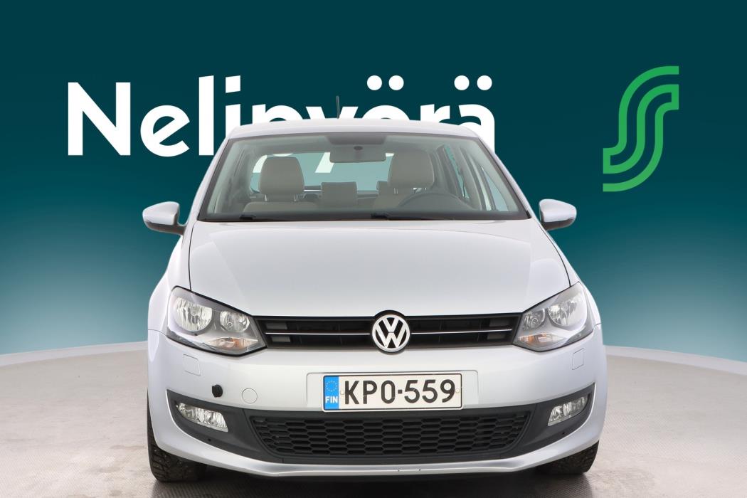 VOLKSWAGEN Polo 2011