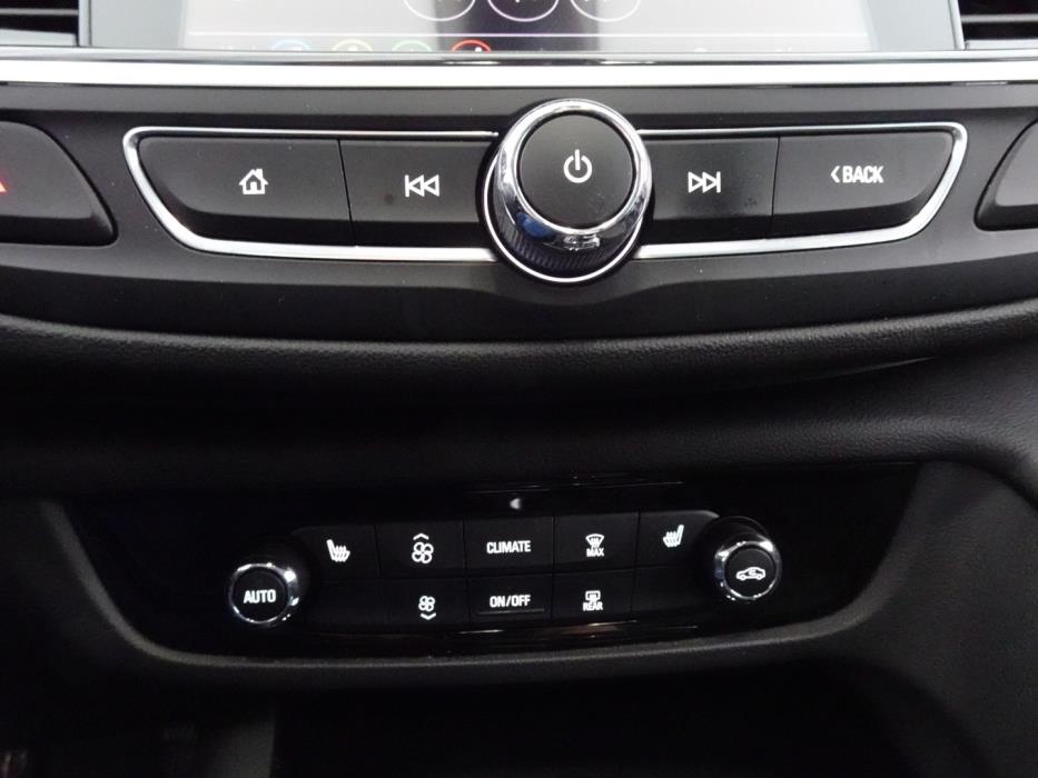 OPEL Insignia 2019
