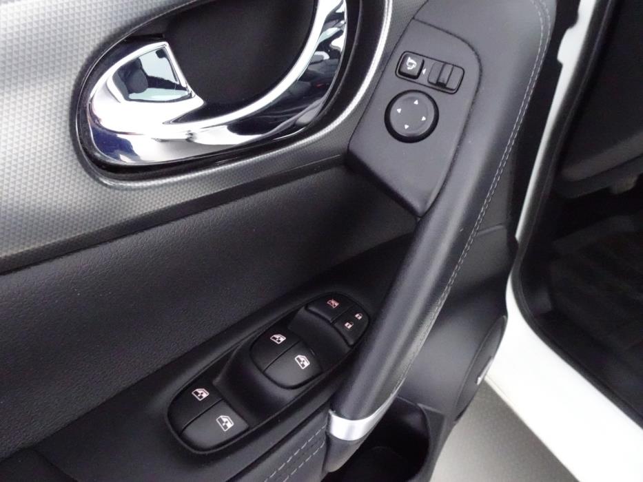 NISSAN Qashqai 2018