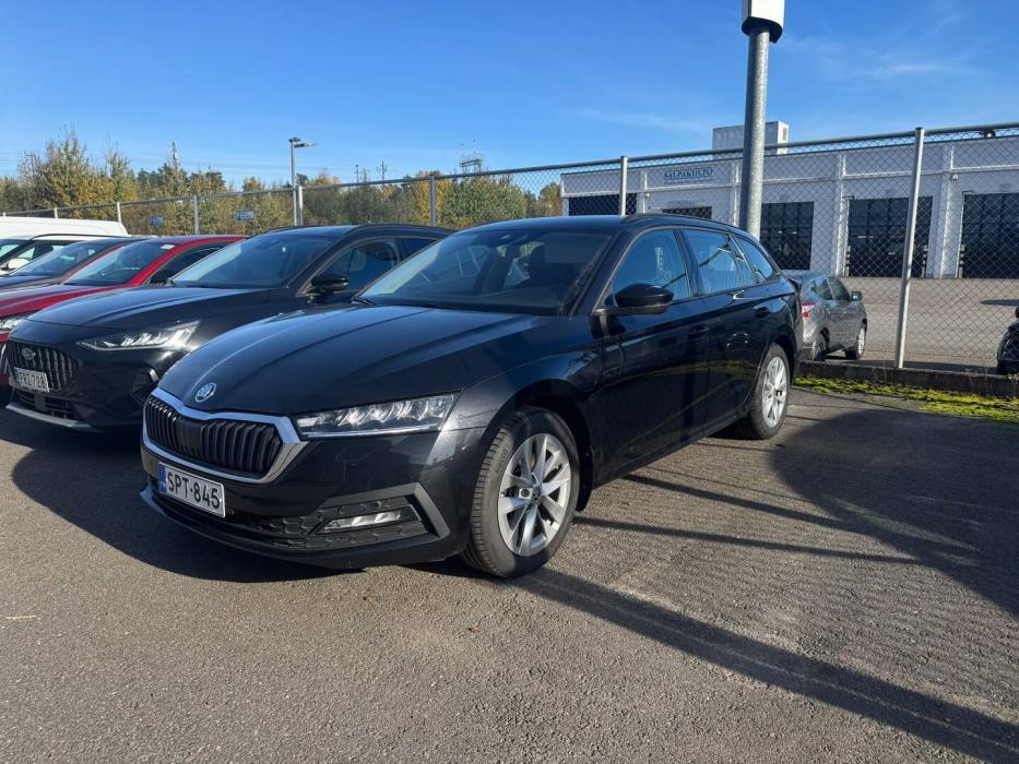 SKODA Octavia 2023