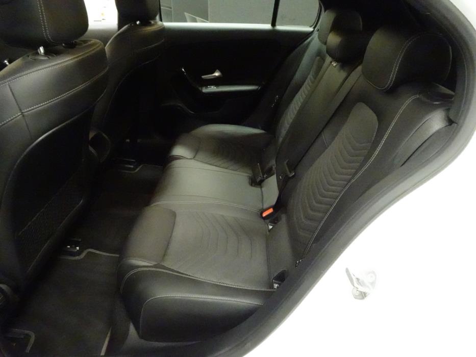 MERCEDES-BENZ A 2019