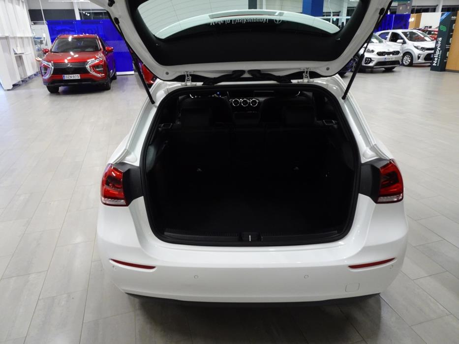 MERCEDES-BENZ A 2019