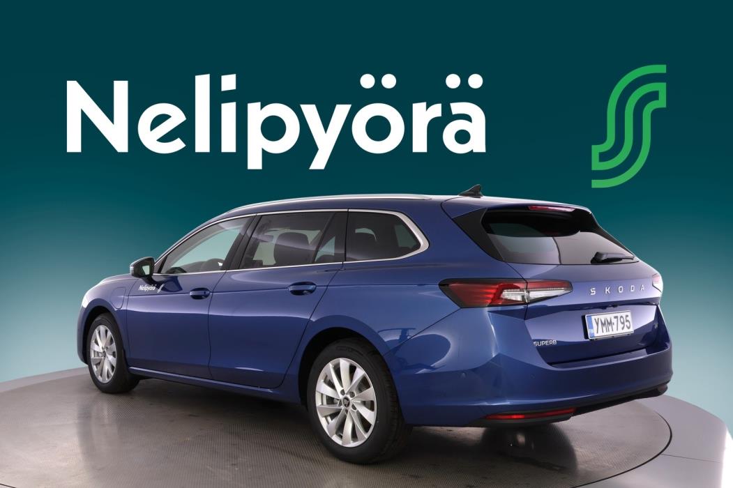 SKODA SUPERB 2026