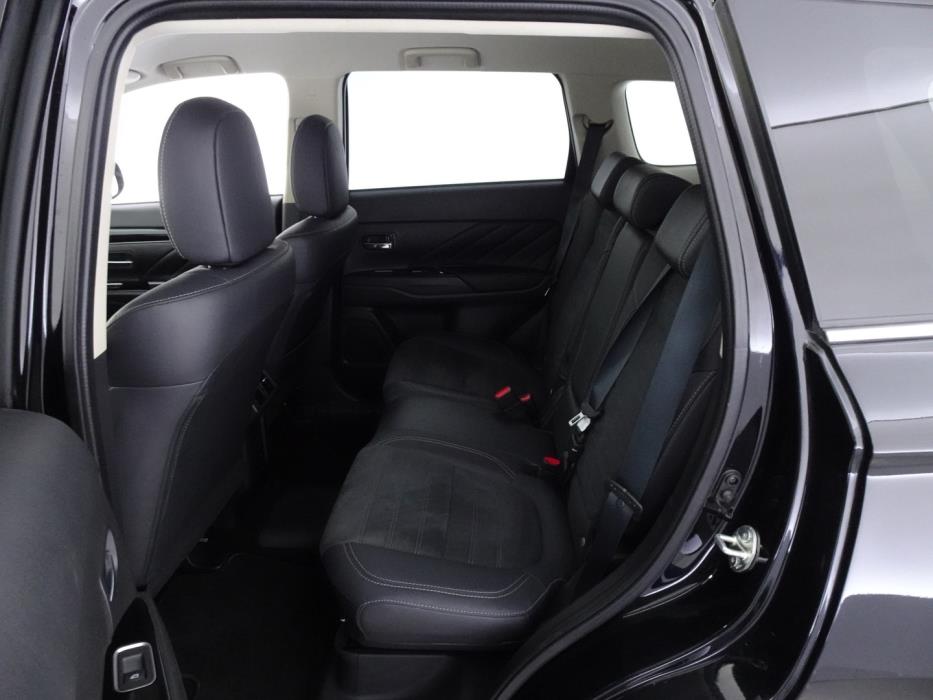 MITSUBISHI Outlander PHEV 2021